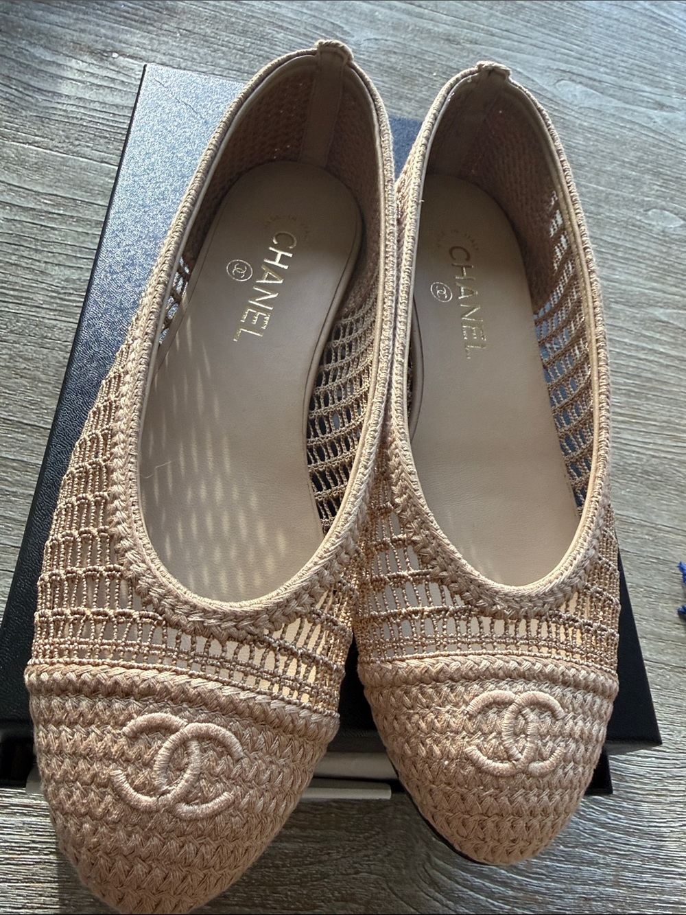 NIB Chanel Ballet Raffia Flats- 10.5 (40.5) never worn